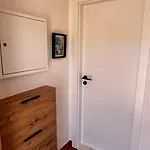Kapetanovi Dvori *