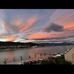 Kapetanovi Dvori Appartement Trogir