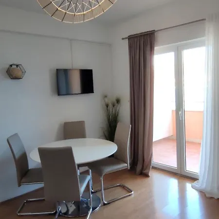 Kapetanovi Dvori Trogir
