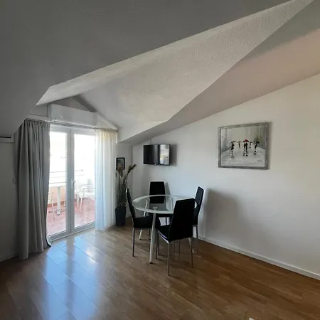 Kapetanovi Dvori Apartment