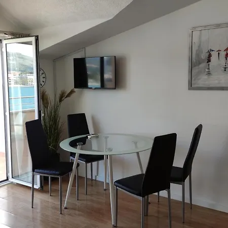 카페타노비 드보리 아파트 *