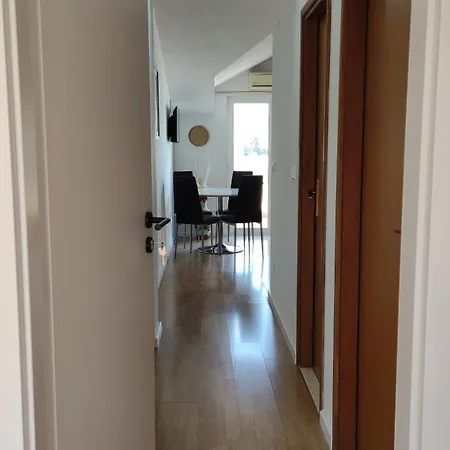 Apartment Kapetanovi Dvori Trogir