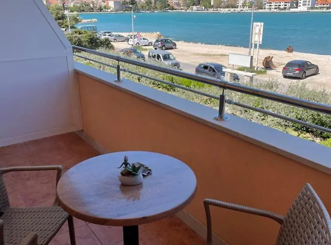 카페타노비 드보리 *