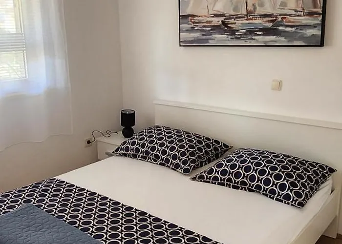 아파트 카페타노비 드보리