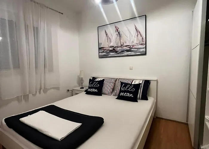 아파트 카페타노비 드보리