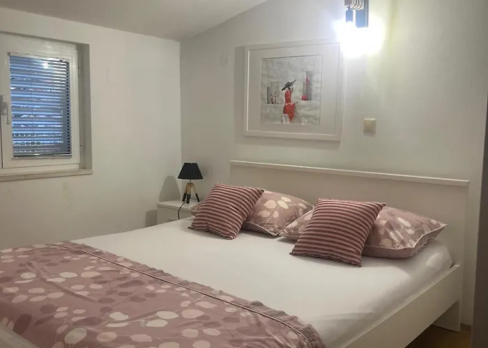 카페타노비 드보리 아파트 *