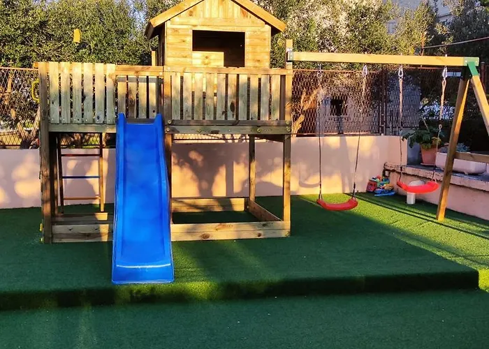 아파트 카페타노비 드보리 트로기르