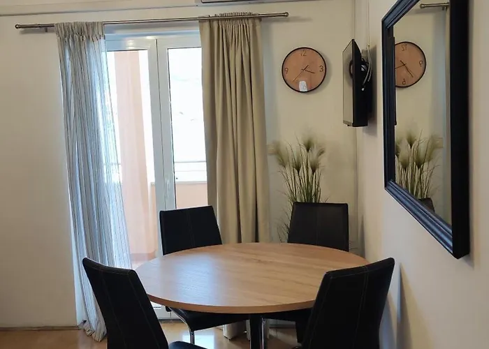 카페타노비 드보리 트로기르