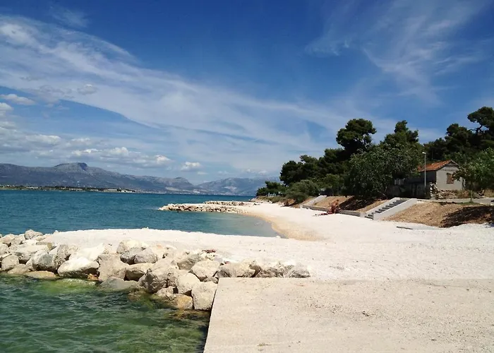 아파트 카페타노비 드보리 *